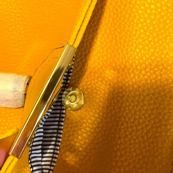 Deluxity Los Angeles Yellow Vegan Peta approved Women Crossbody Messenger - Picture 12 of 17